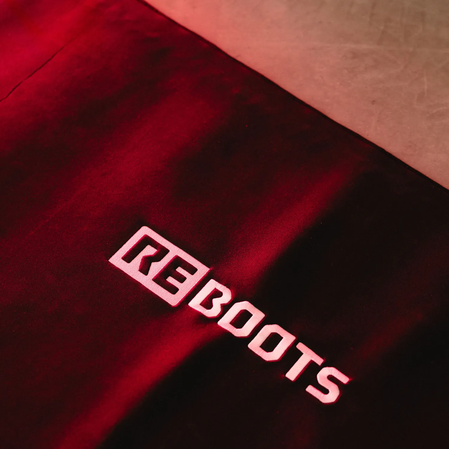 Reboots Relight Mat tapis lumière rouge et infrarouge