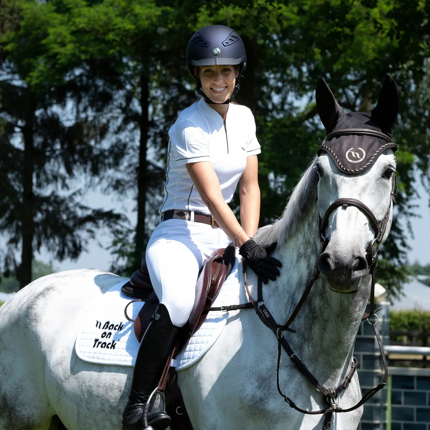 Back on Track Taye bonnet cheval noir Full anti-mouches