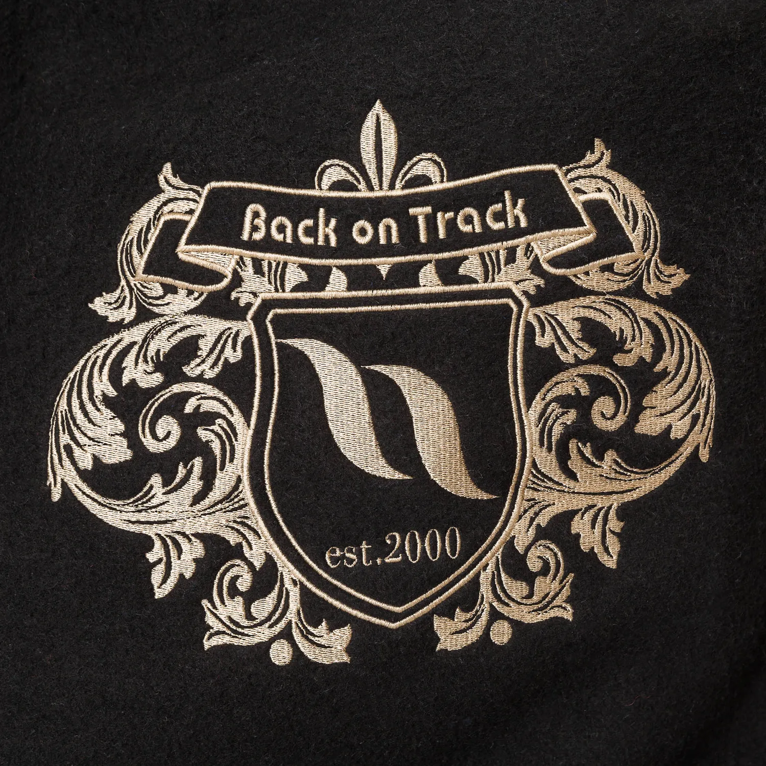 Back on Track Edward couverture cheval laine noire 145 cm