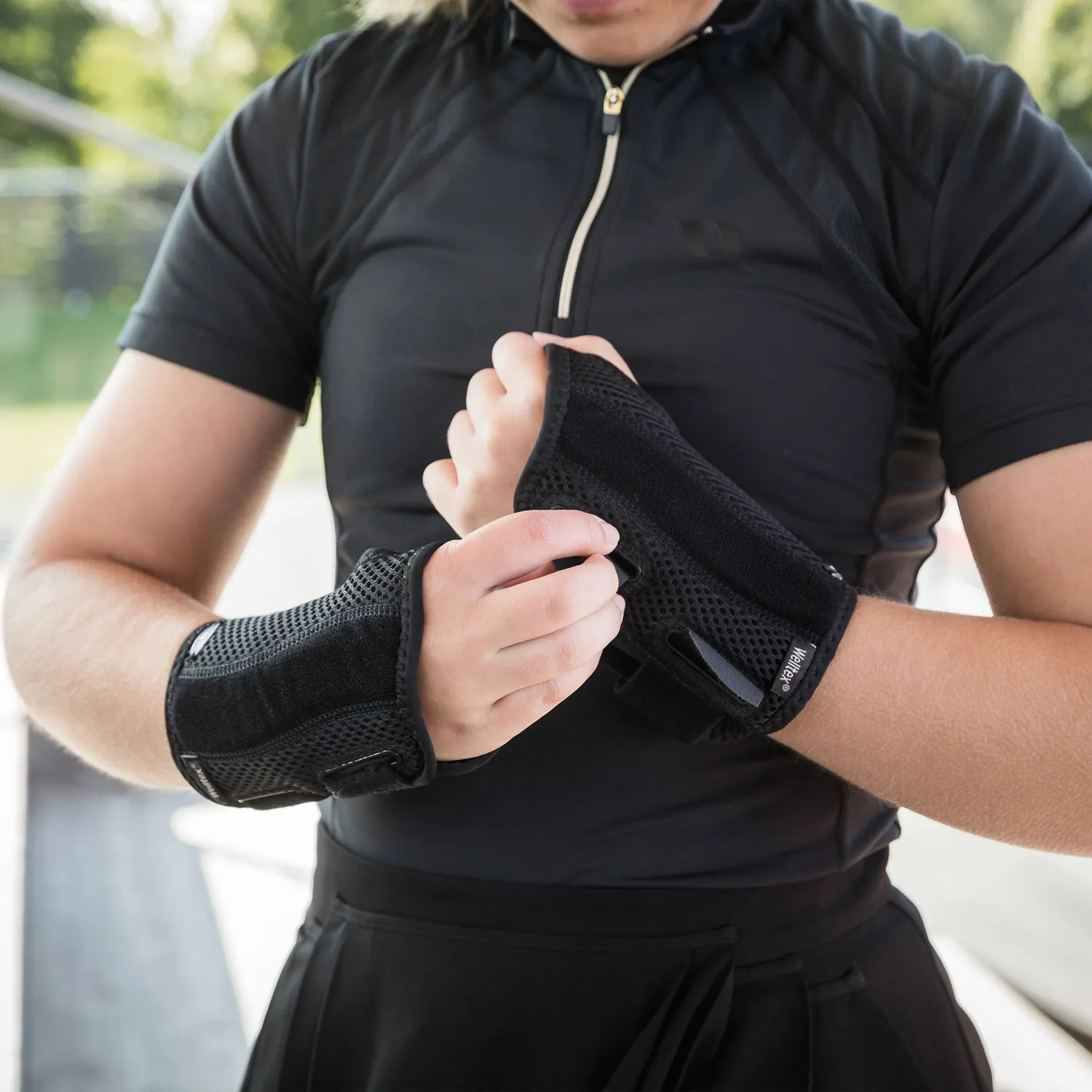 Back on Track Carpus attelle poignet droite S/M noir