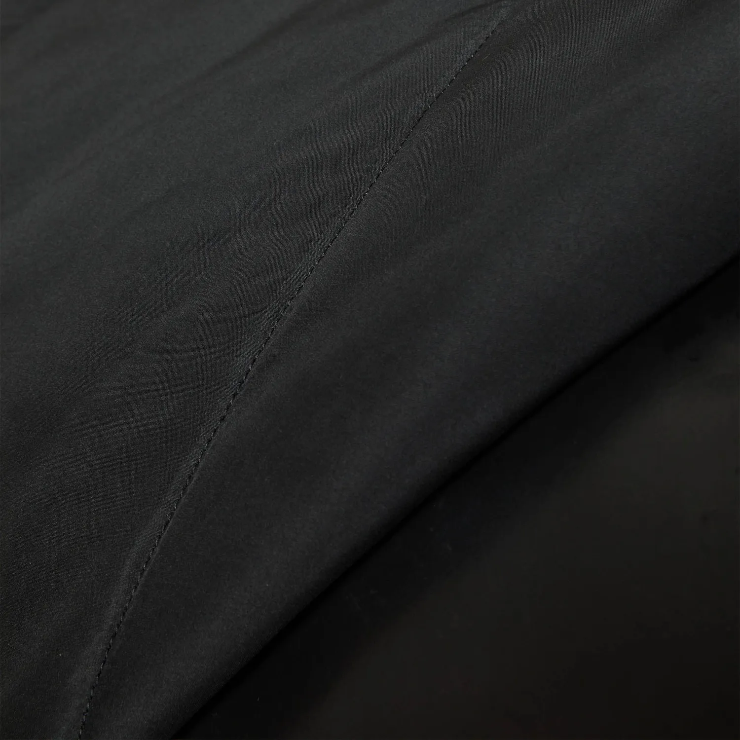 Back on Track Rhyolite sous-couverture cheval noir 100g 135cm