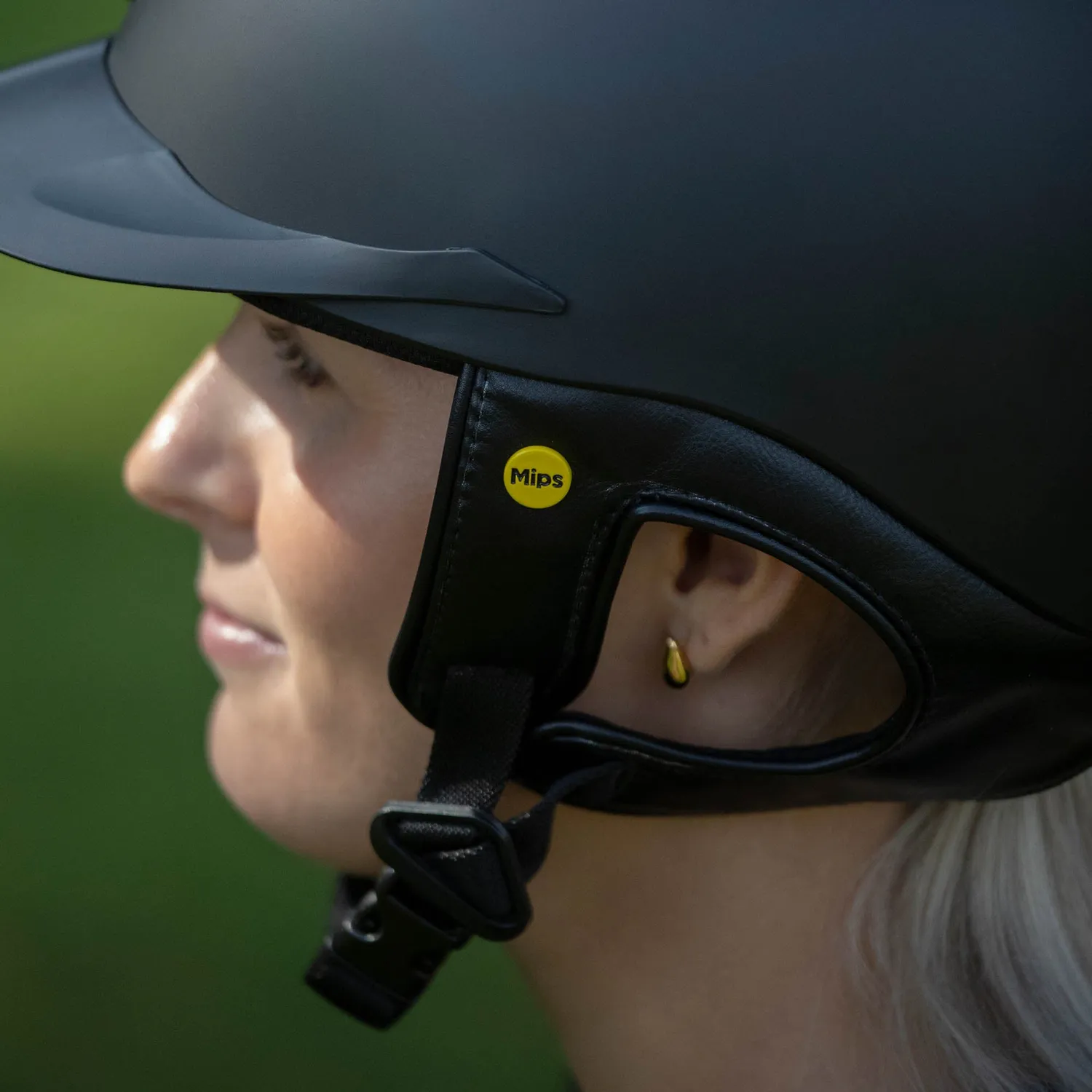 Back on Track Lynx II Smooth Top casque équitation noir MIPS