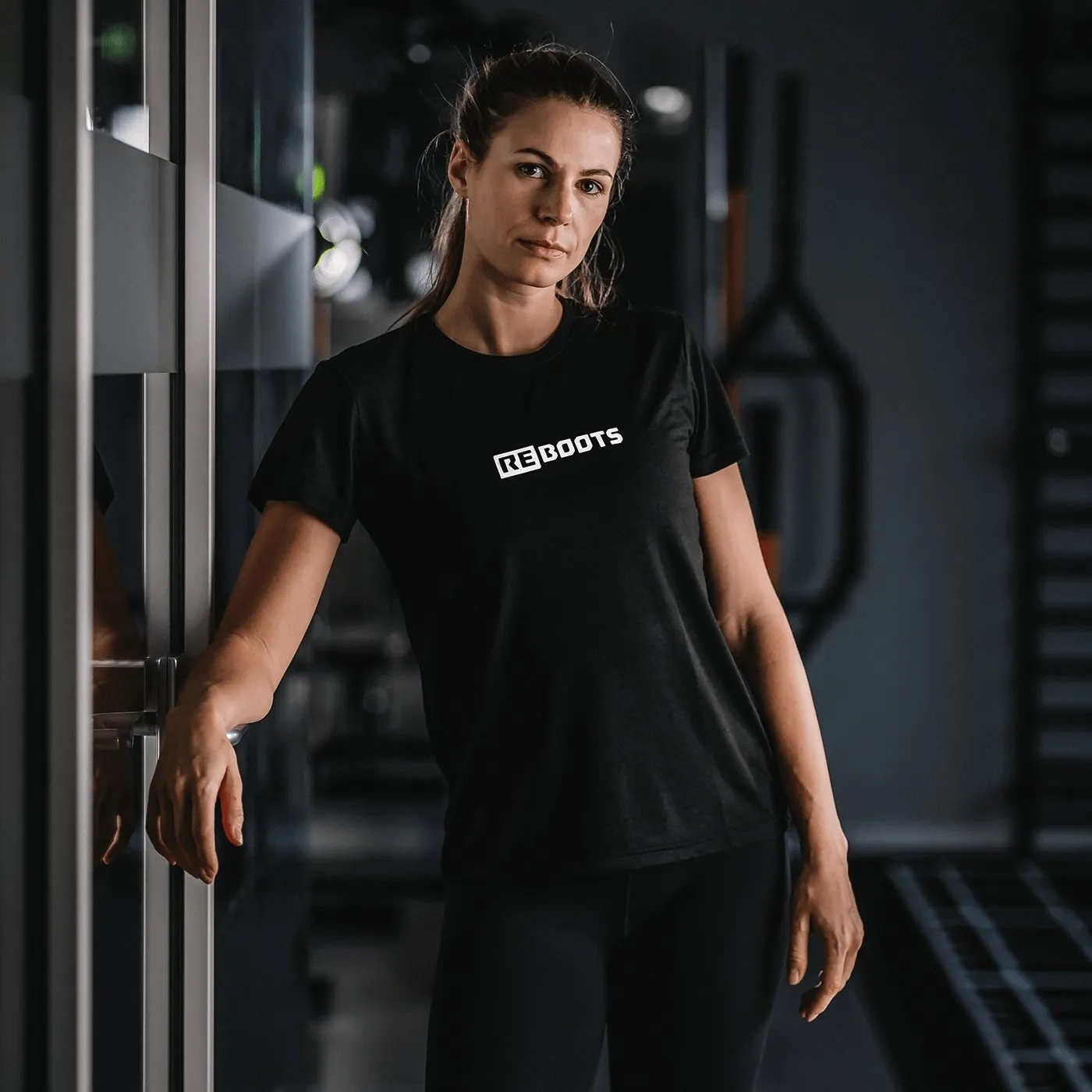 Reboots One T-shirt Femme Recovery is Everything M noir