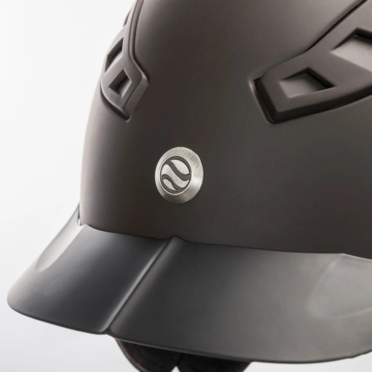 Back on Track EQ3 Lynx casque équitation marron Mips