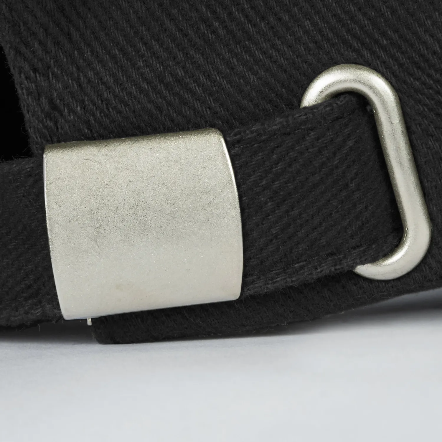 Back on Track Winged Cap casquette coton réglable