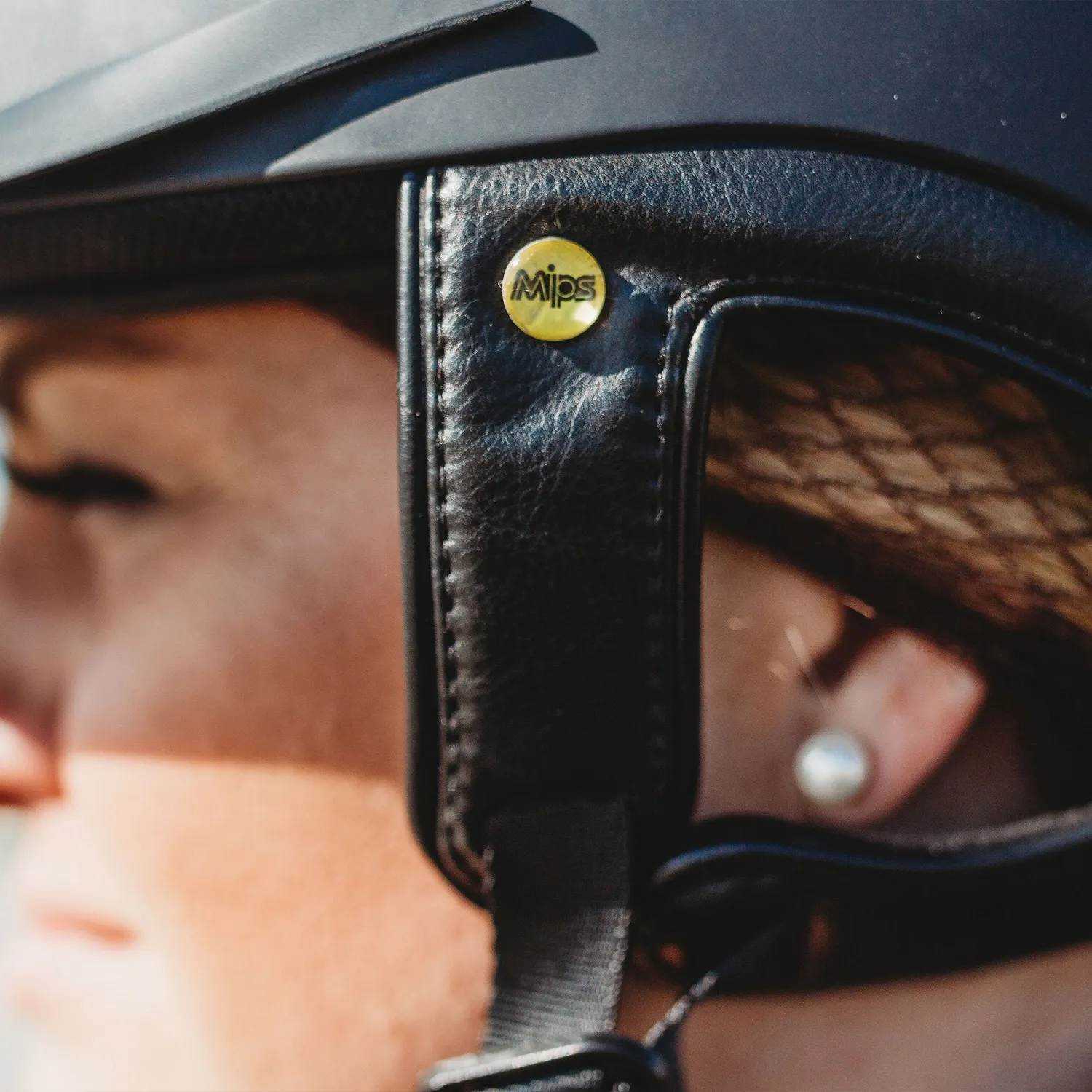 Back on Track EQ3 Lynx casque équitation noir Mips