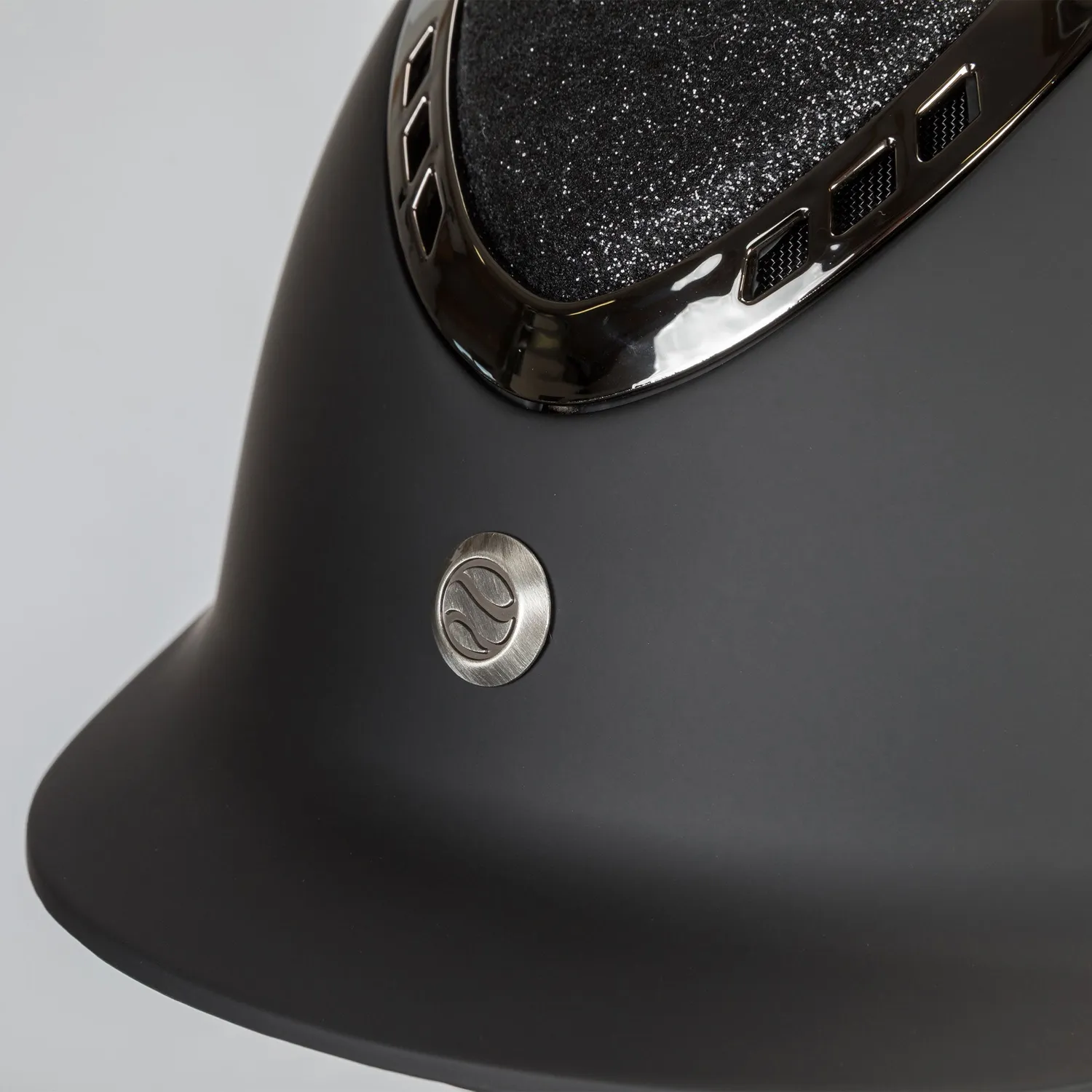 Back on Track EQ3 Pardus casque équitation noir Mips
