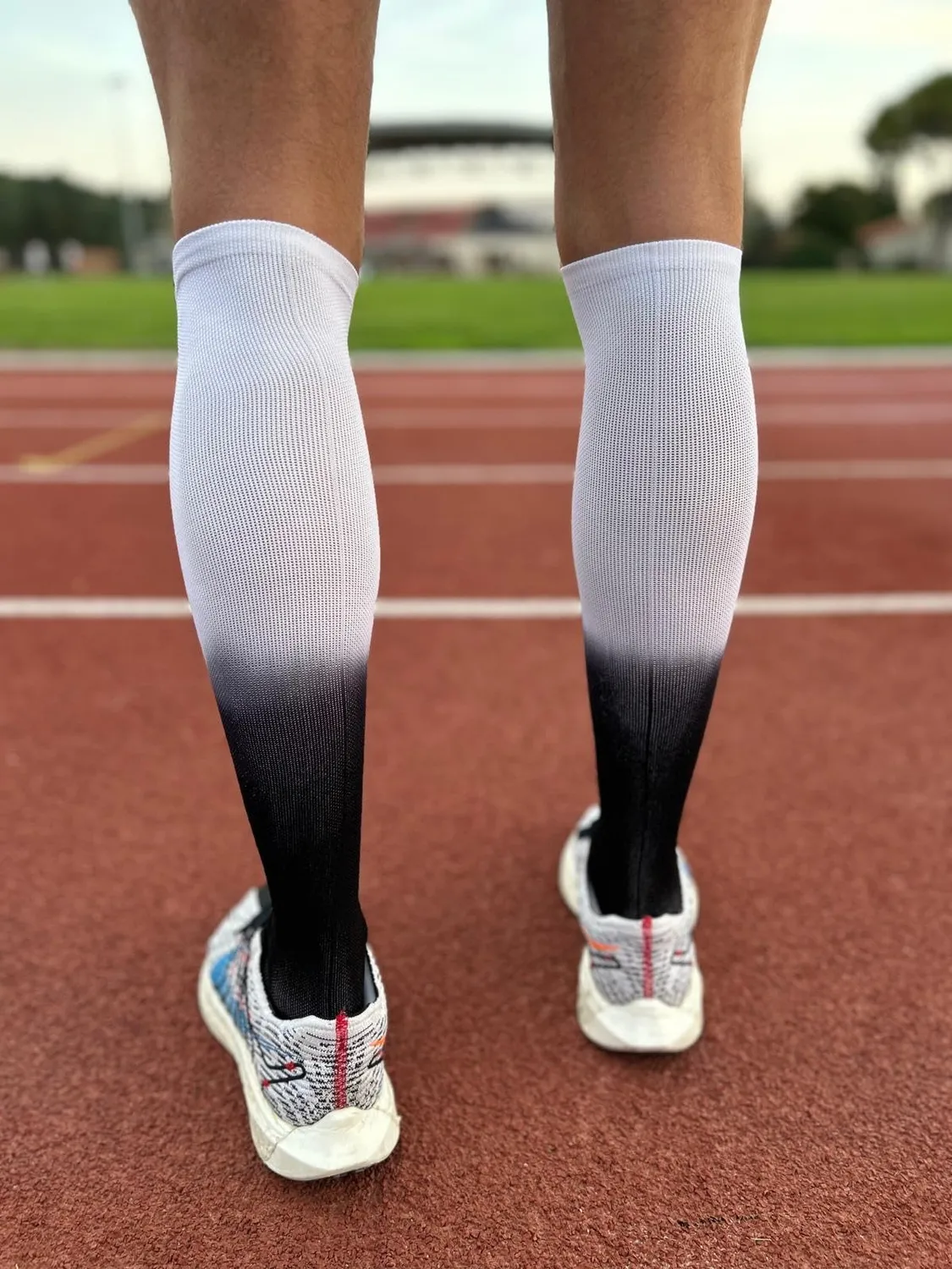 ELASTRAP chaussettes de compression hautes Black White 43-48 effort