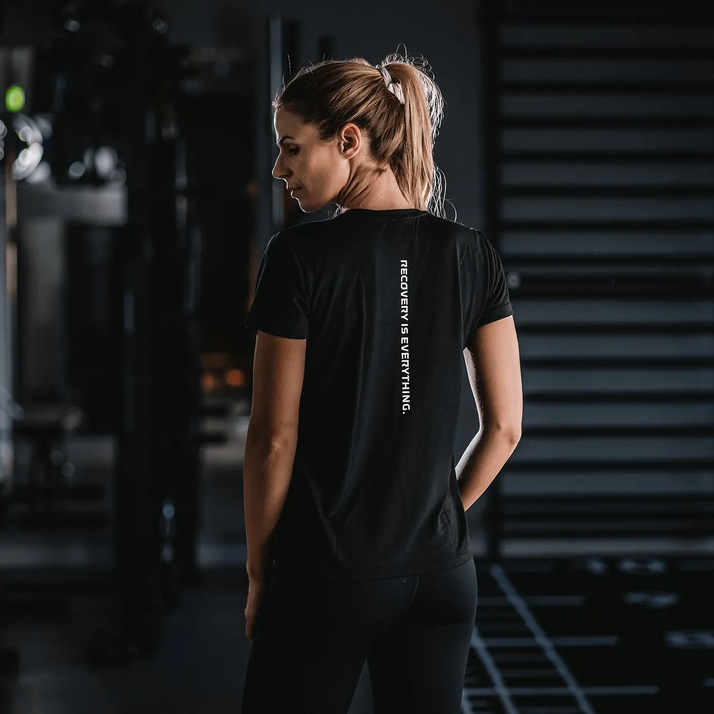 Reboots One T-shirt Femme Recovery is Everything M noir