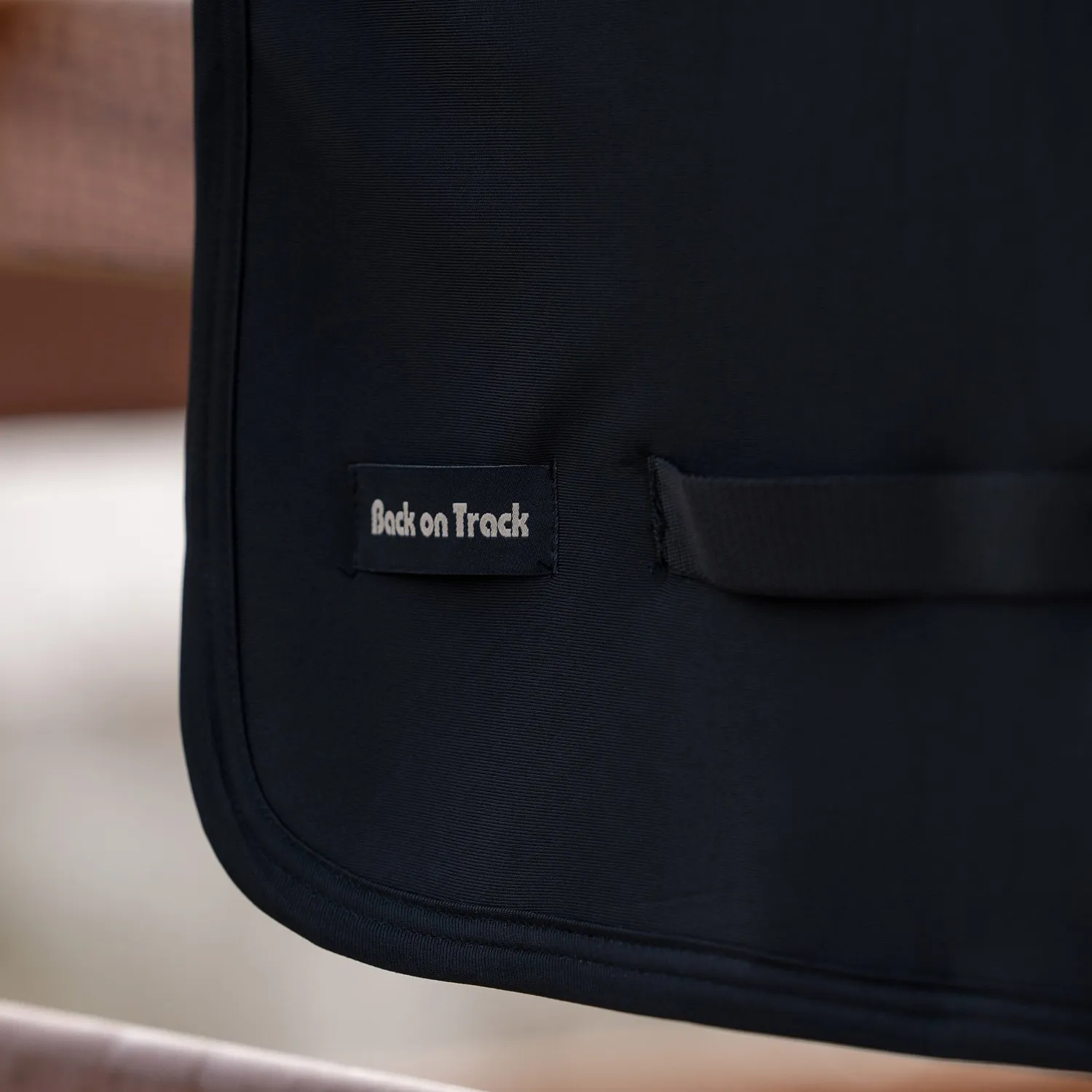 Back on Track couvre-dos cheval noir 1x1 m