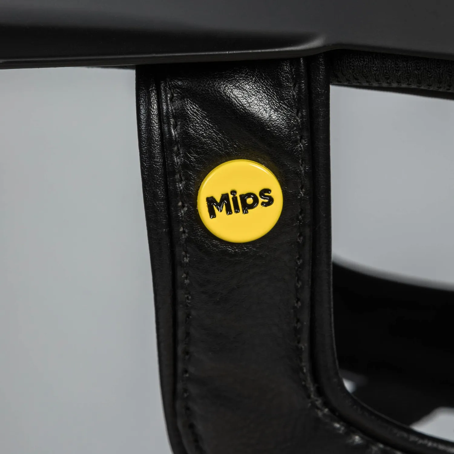 Back on Track Caracas casque équitation noir M 57-59 paillettes
